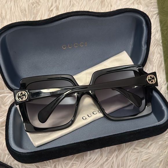 Gucci GG0876S Square Sunglasses - Picture 7 of 8